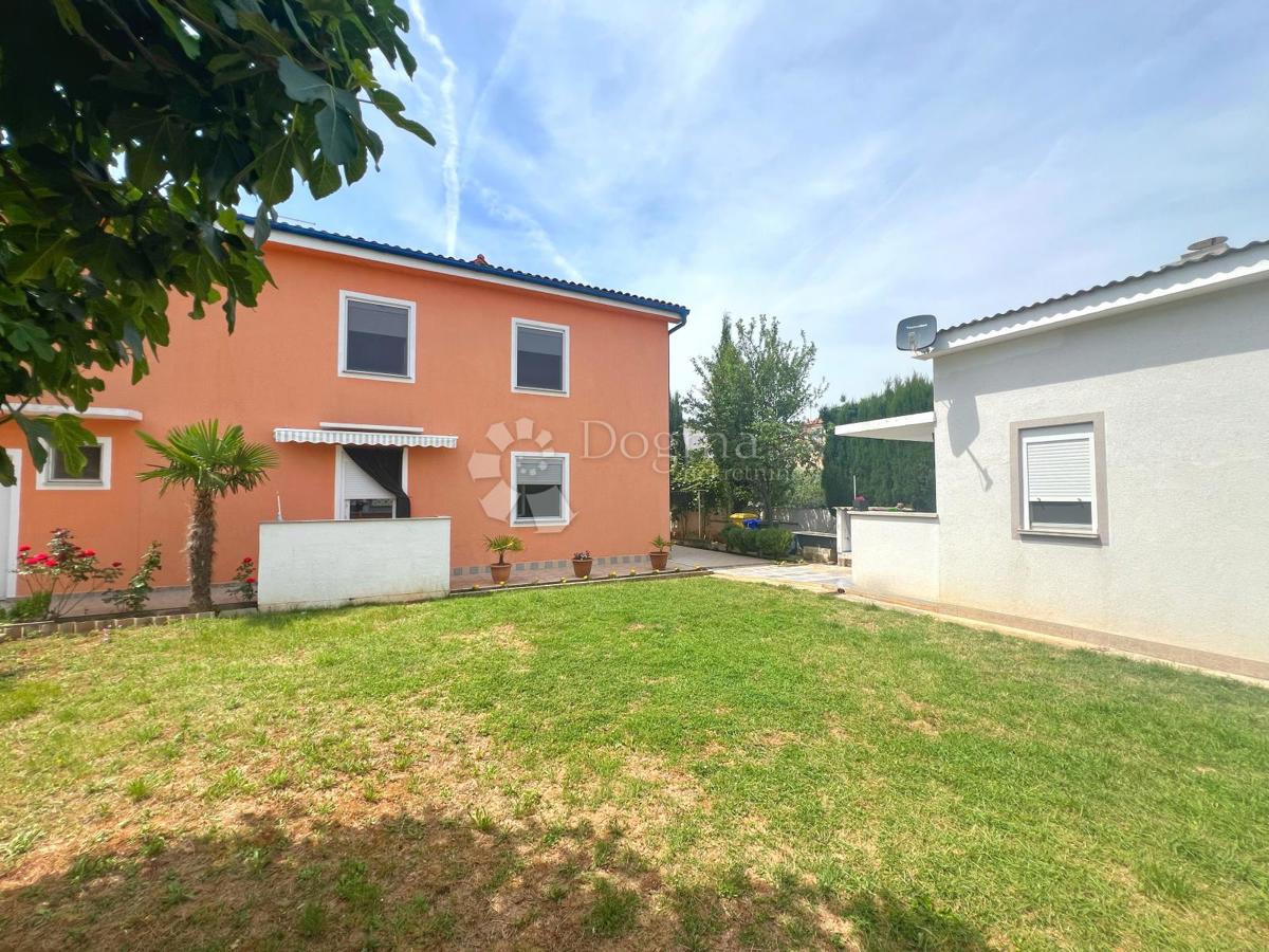 Hiša Medulin, 360m2