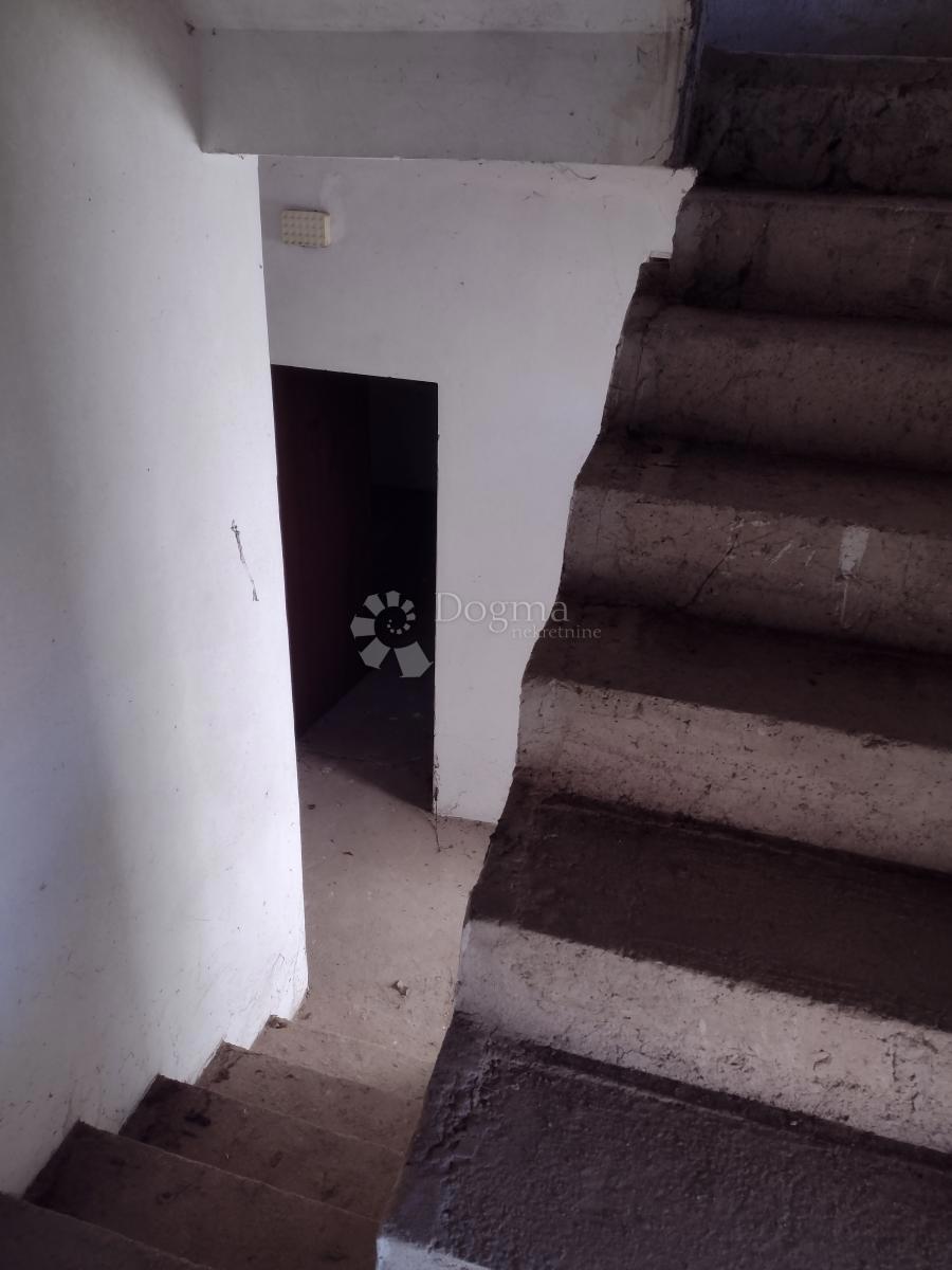 Hiša Gornji Viduševac, Glina, 164m2