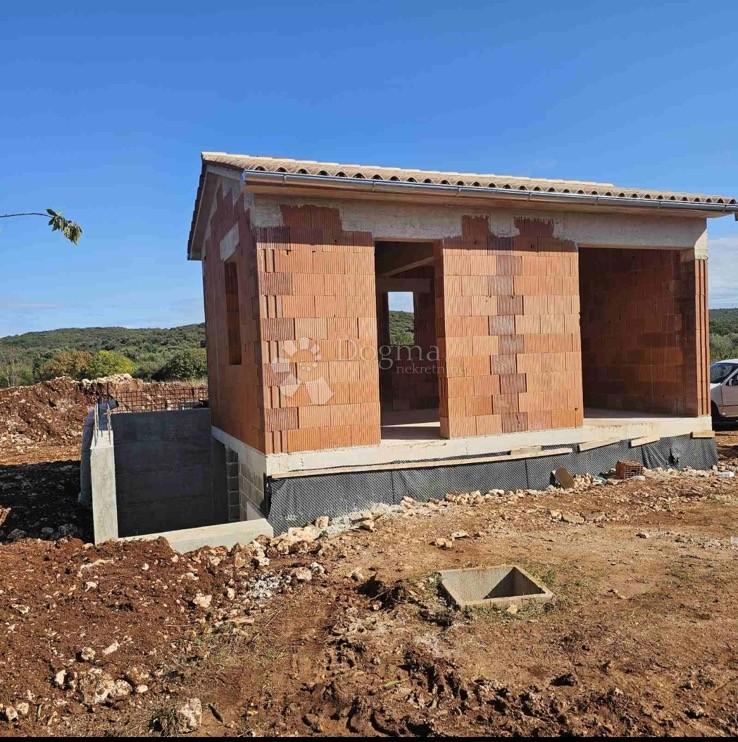 Kmetijsko zemljišče Rovinj, 13.744m2