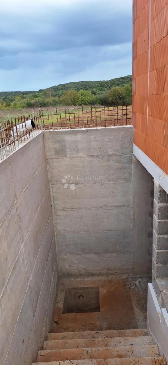Kmetijsko zemljišče Rovinj, 13.744m2