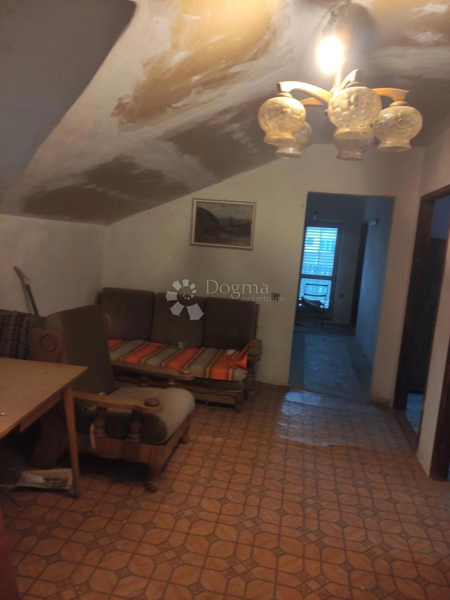 Hiša Staševica, Ploče, 136m2