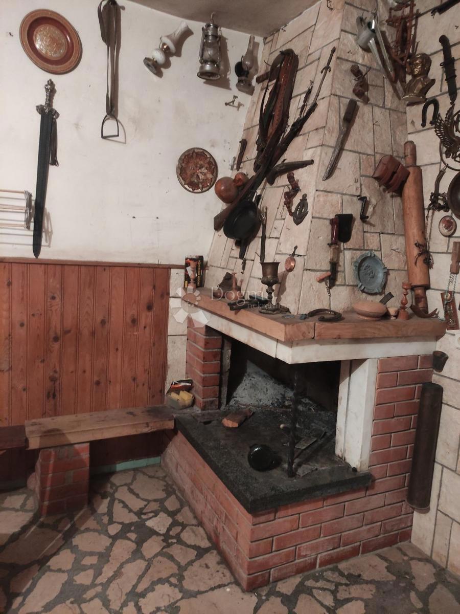 Hiša Staševica, Ploče, 136m2