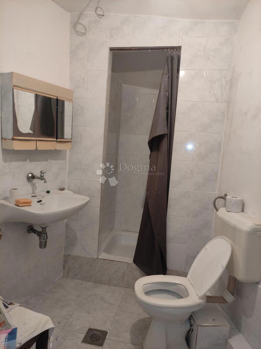 Hiša Staševica, Ploče, 136m2