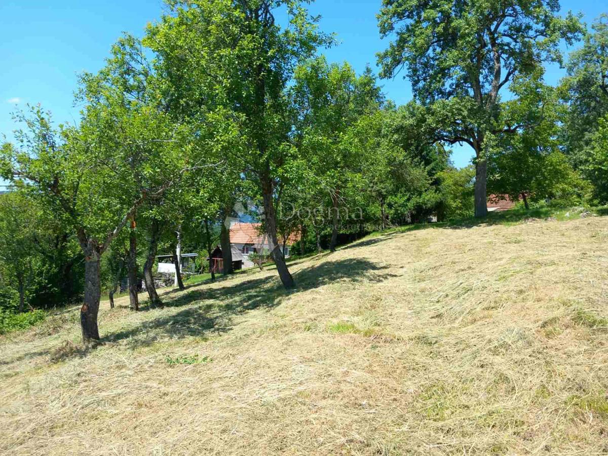 Zazidljivo zemljišče Kamensko, Vrbovsko, 776m2