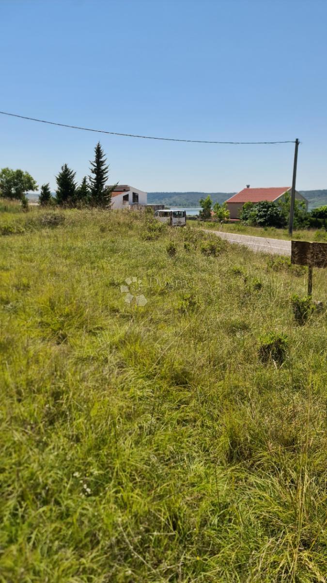 Rtina – gradbeno zemljišče 1294 m2 s pogledom na morje
