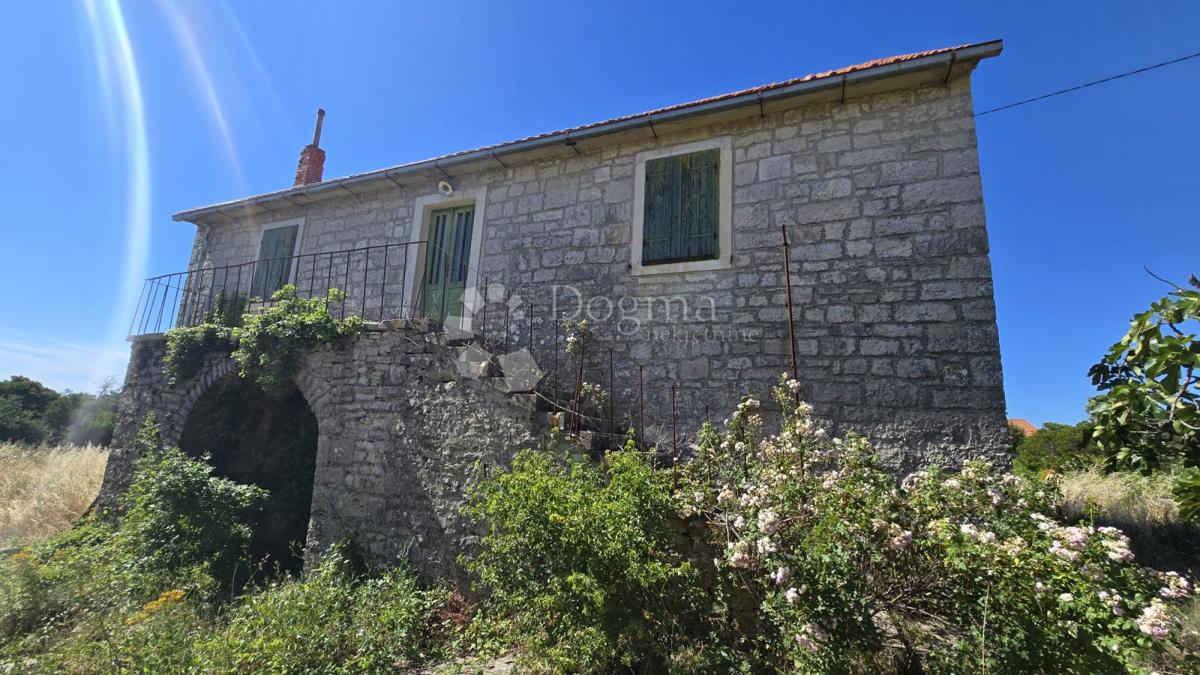 Hiša Gornji Humac, Pučišća, 390m2