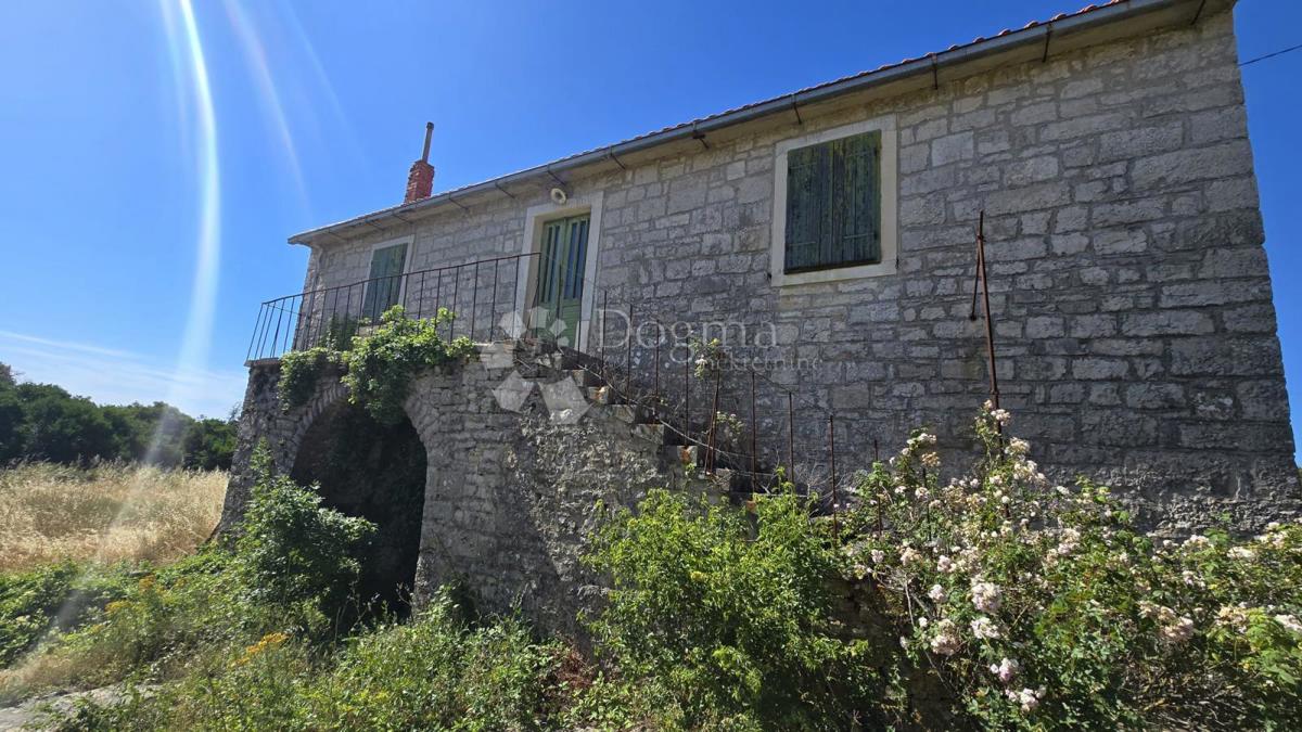 Hiša Gornji Humac, Pučišća, 390m2