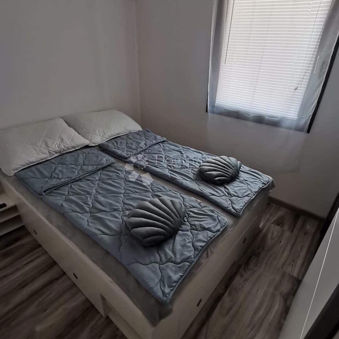 Apartma Karlobag, 50m2