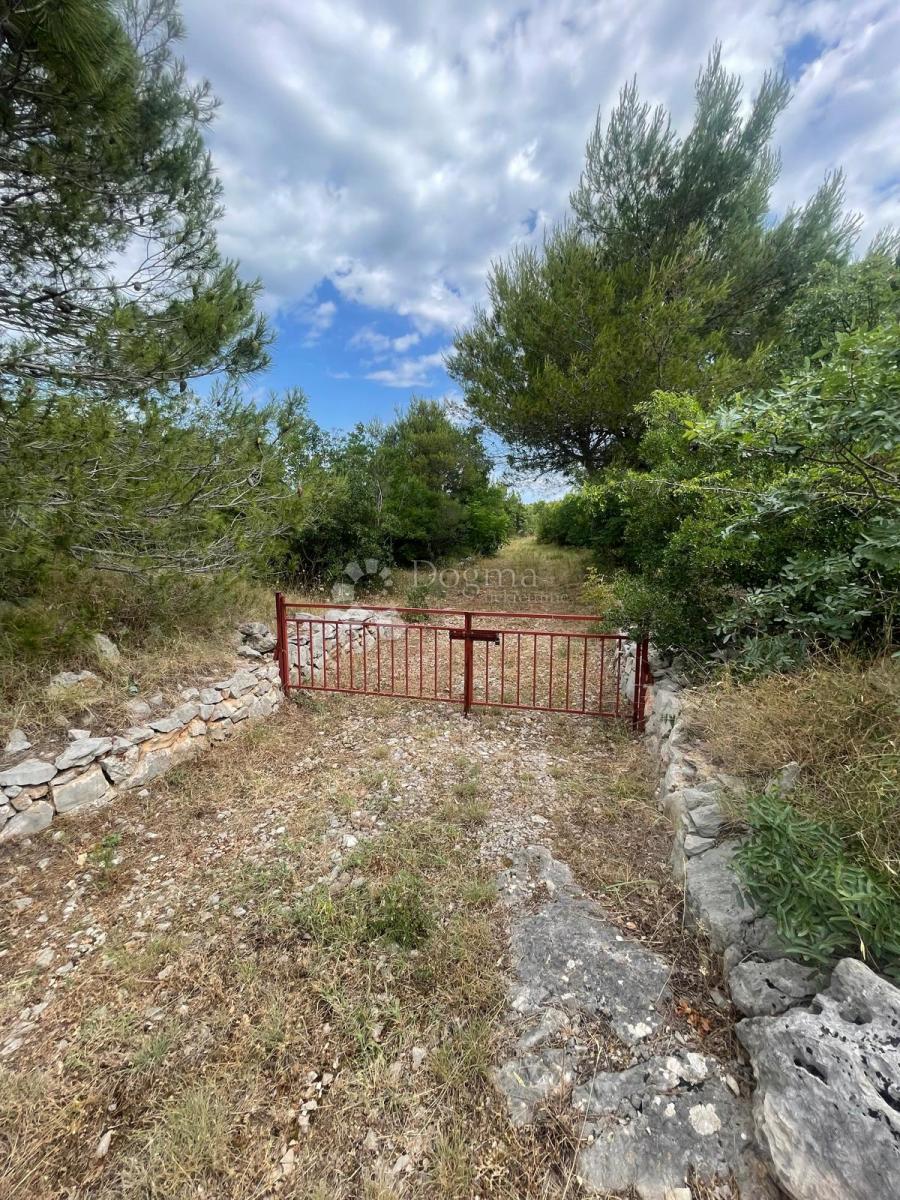 Zazidljivo zemljišče Vodice, 6.014m2