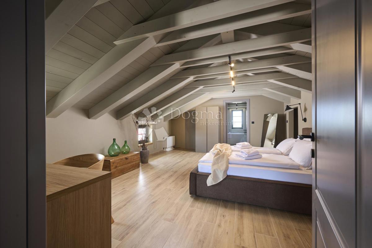 Hiša Poreč, 340m2