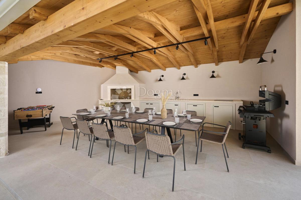 Hiša Poreč, 340m2