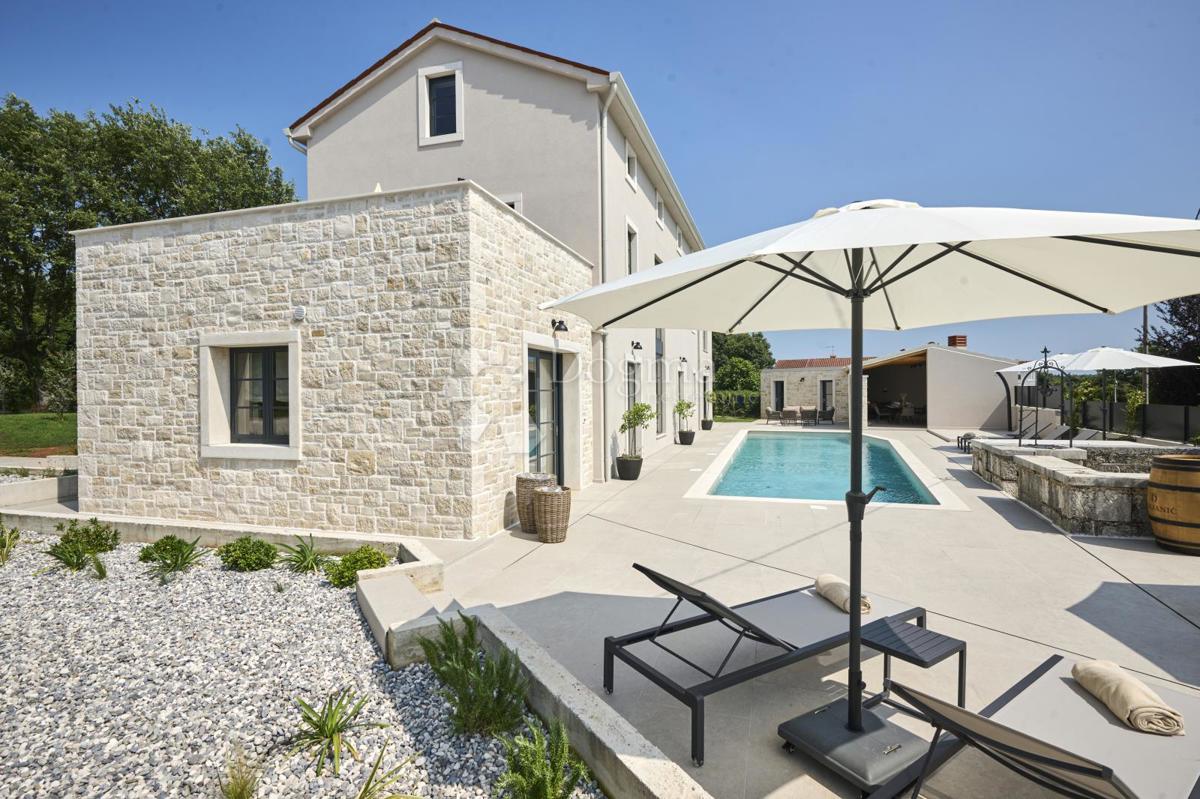 Hiša Poreč, 340m2
