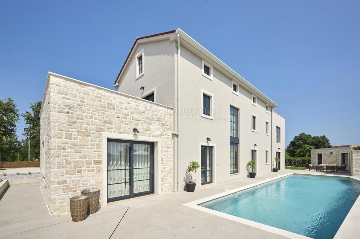 Hiša Poreč, 340m2