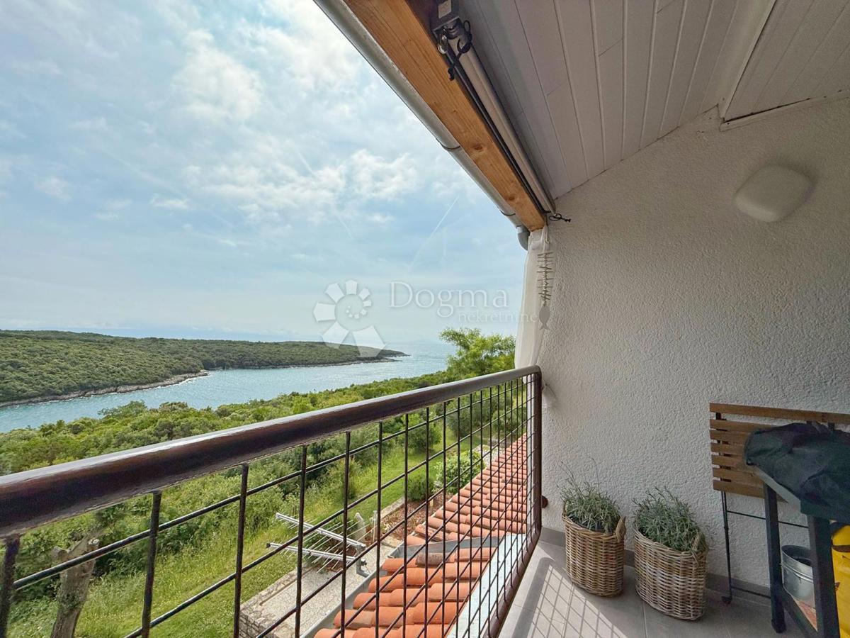 NAJBOLJŠA LOKACIJA V MARČANI, APARTMA 1. VRSTA DO MORJA