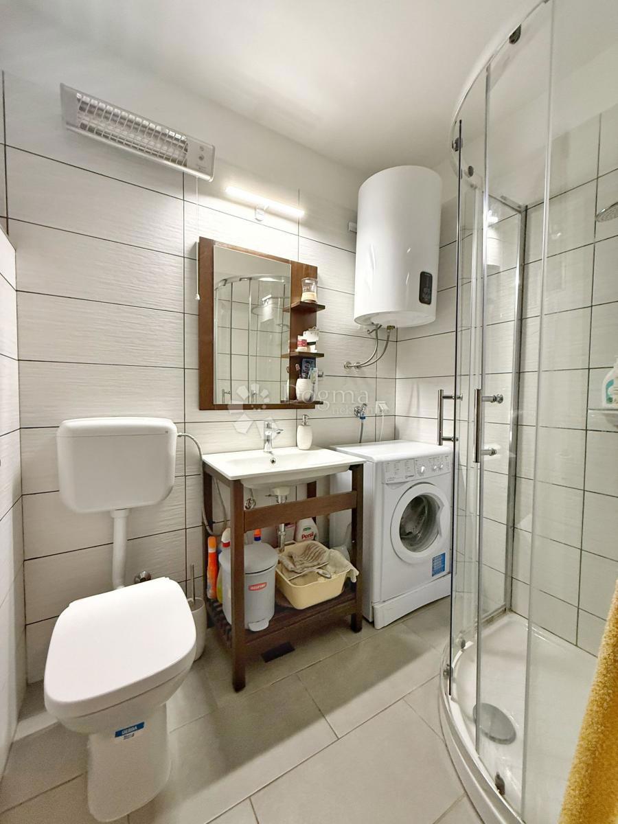 NAJBOLJŠA LOKACIJA V MARČANI, APARTMA 1. VRSTA DO MORJA