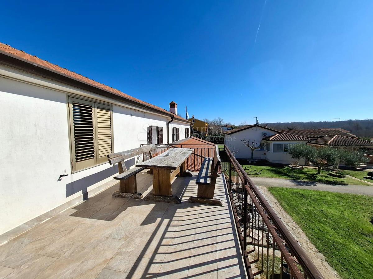 KARIGADOR - Hiša s 3 apartmaji 300m od morja