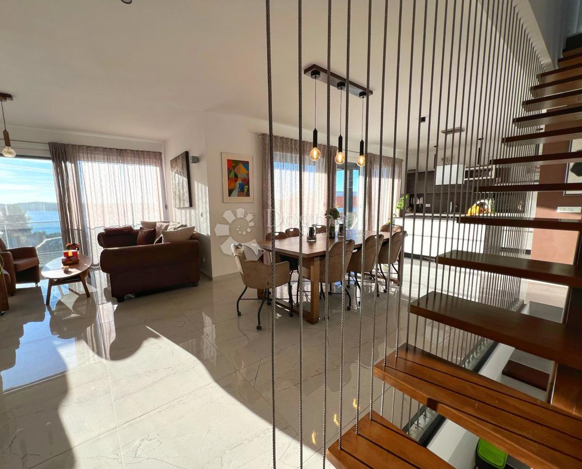Hiša Medulin, 240m2