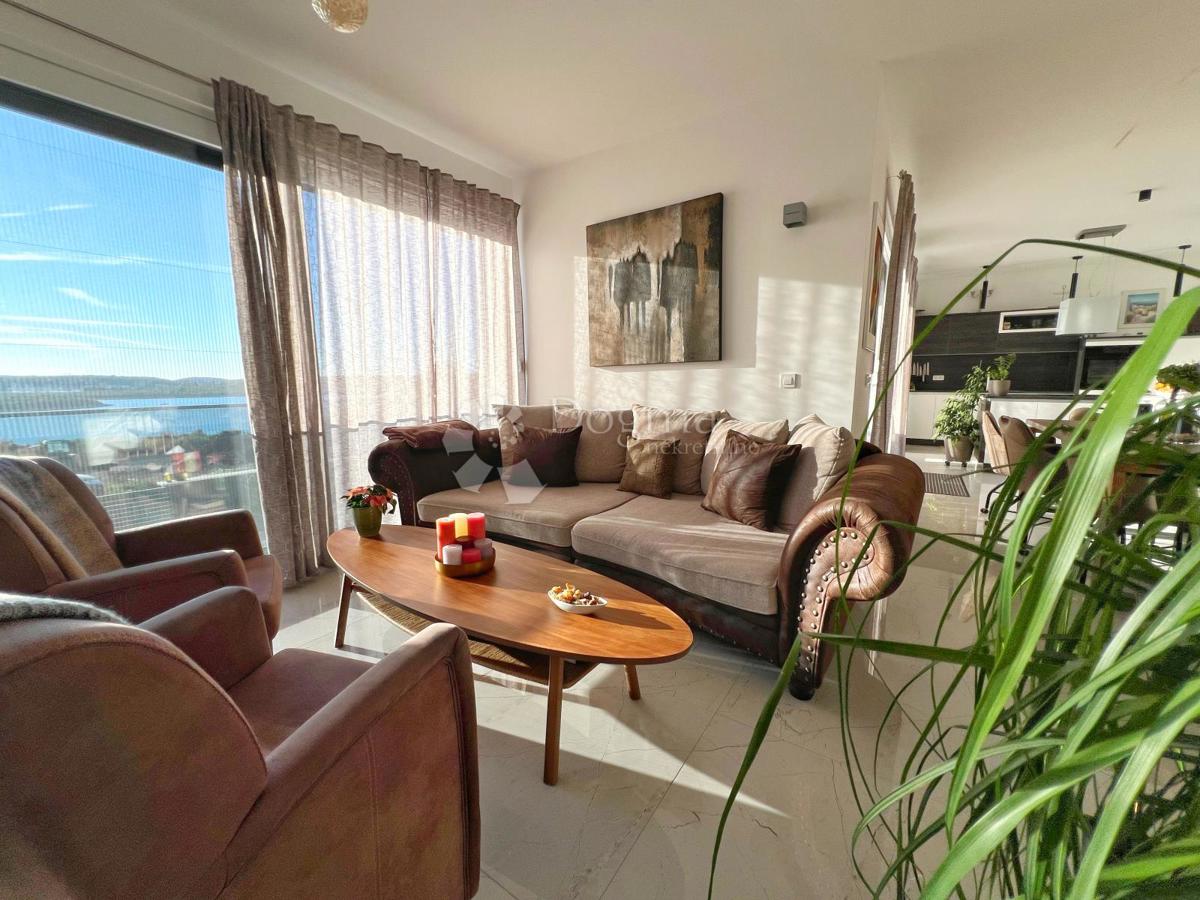Hiša Medulin, 240m2