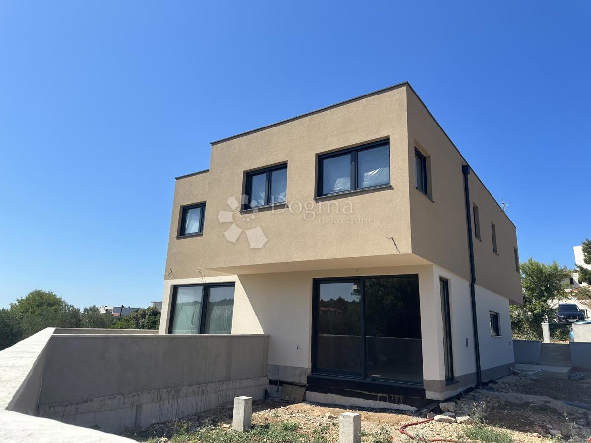 Stanovanje Tisno, 106m2
