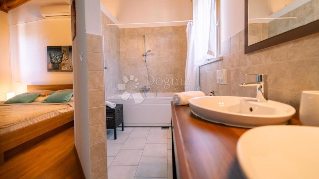 Luksuzna vila v Žminju