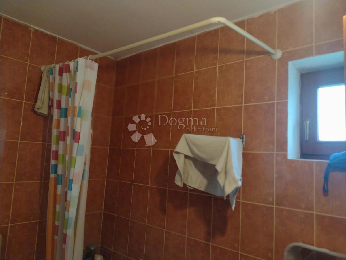 Hiša Slavsko Polje, Gvozd, 100m2