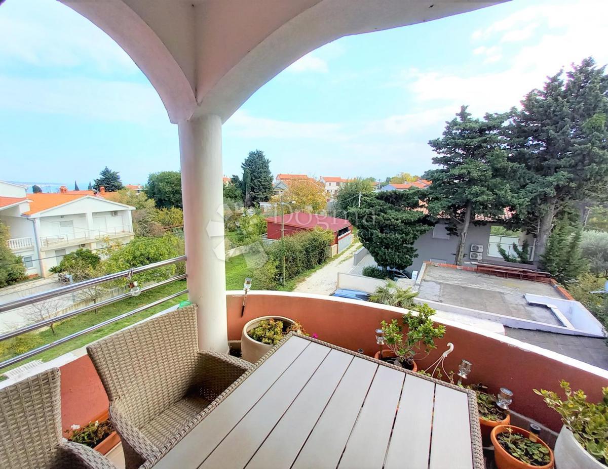 Izjemna hiša v Prematuri s pogledom na morje
