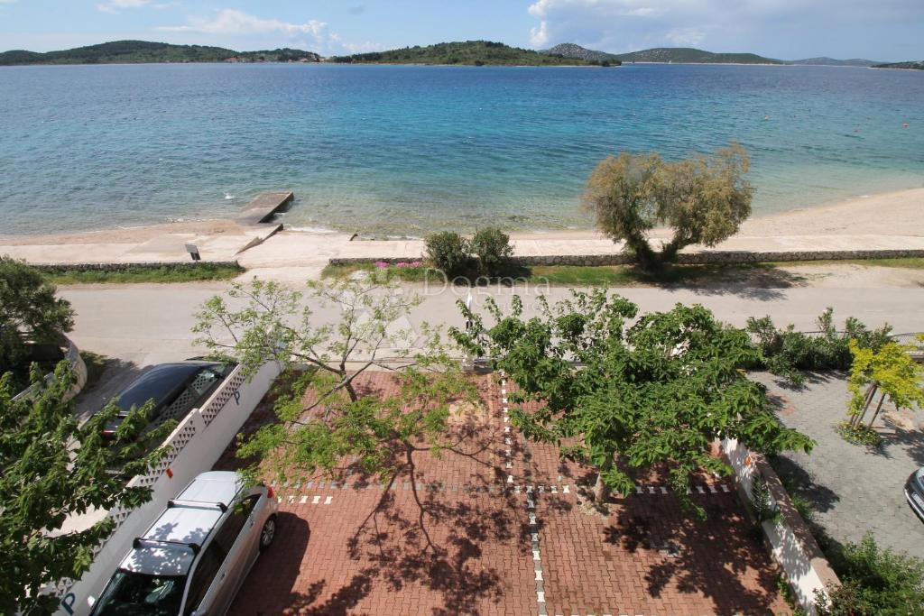 Hiša Srima, Vodice, 350m2