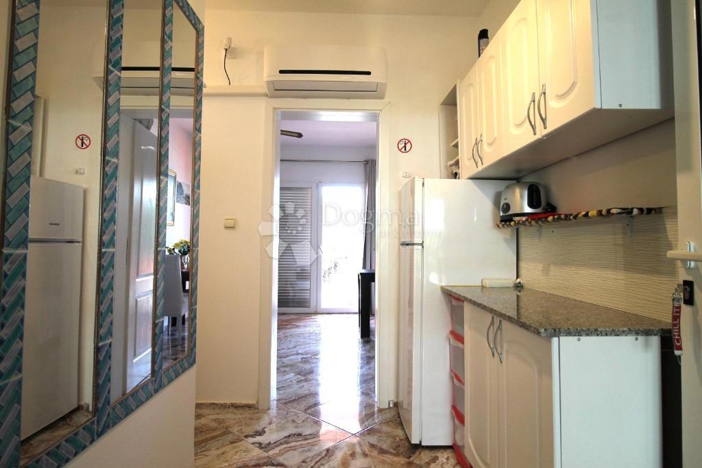 Hiša Srima, Vodice, 350m2