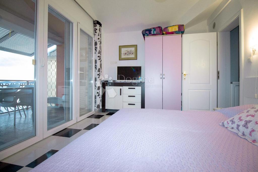 Hiša Srima, Vodice, 350m2