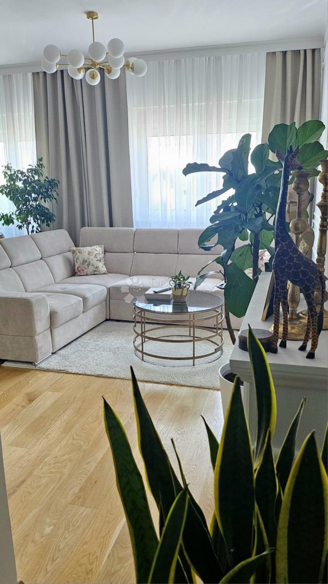 Stanovanje Centar, Velika Gorica, 86m2