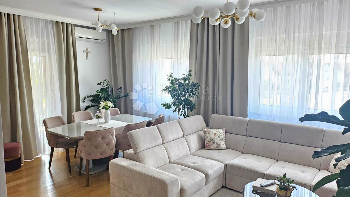 Stanovanje Centar, Velika Gorica, 86m2