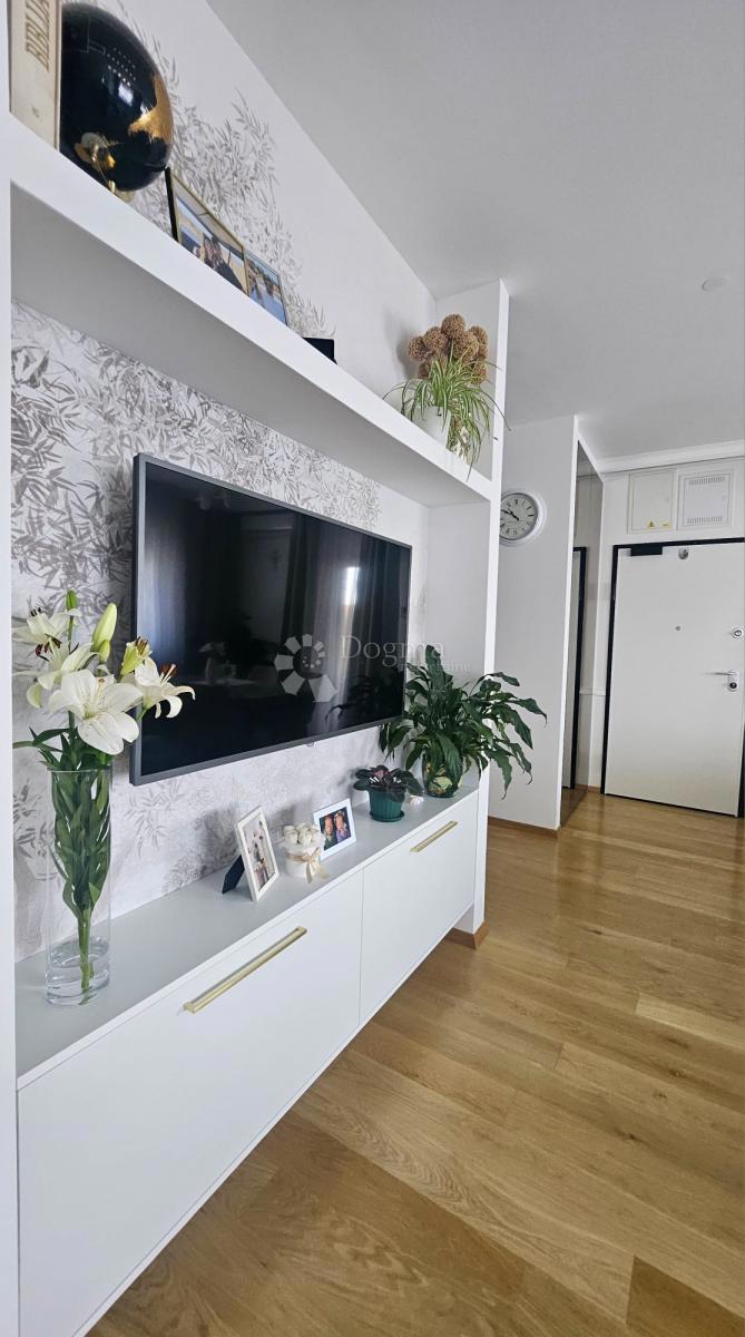 Stanovanje Centar, Velika Gorica, 86m2