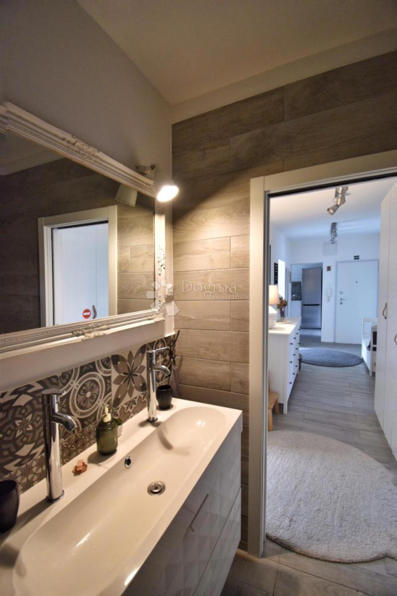 Komfortno stanovanje za udobno življenje + garaža