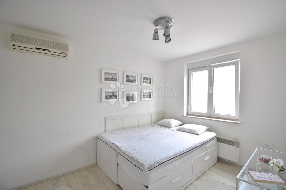 Komfortno stanovanje za udobno življenje + garaža