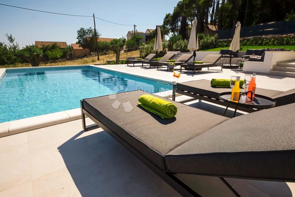Hiša Dubrava Kod Šibenika, Šibenik - Okolica, 160m2