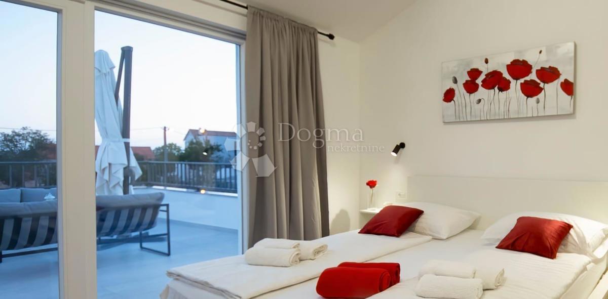 Hiša Dubrava Kod Šibenika, Šibenik - Okolica, 160m2