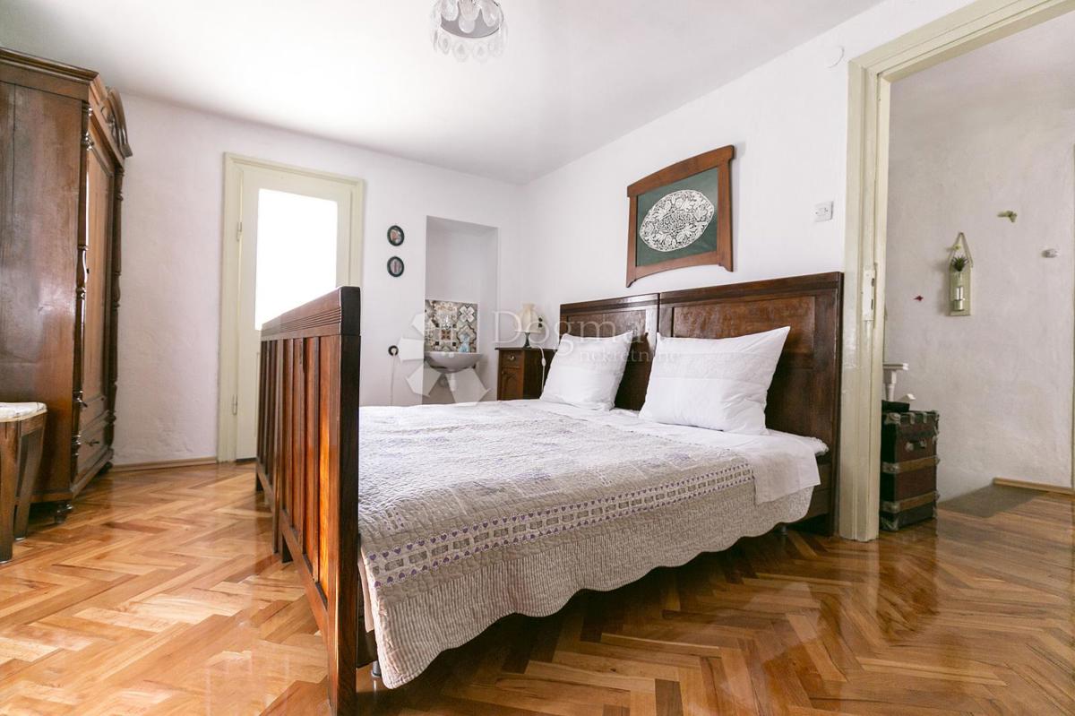 Hiša Novi Vinodolski, 150m2