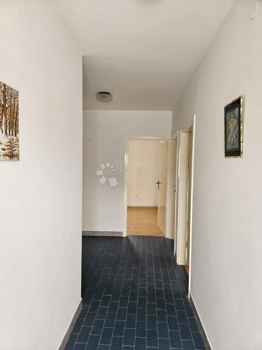 Hiša Pirovac, 200m2