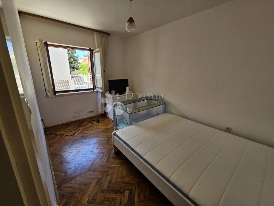 Hiša Pirovac, 200m2