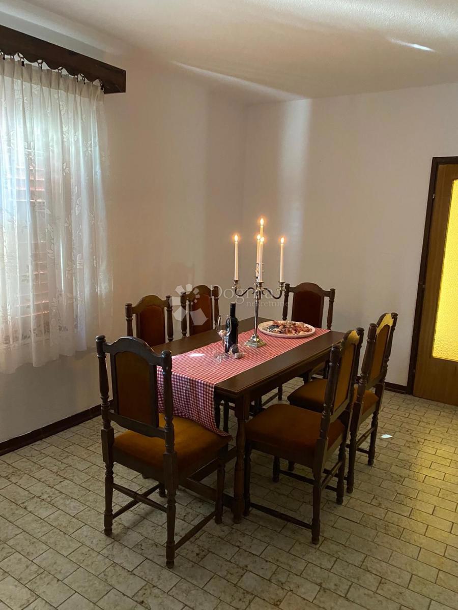 Hiša Buzet, 600m2