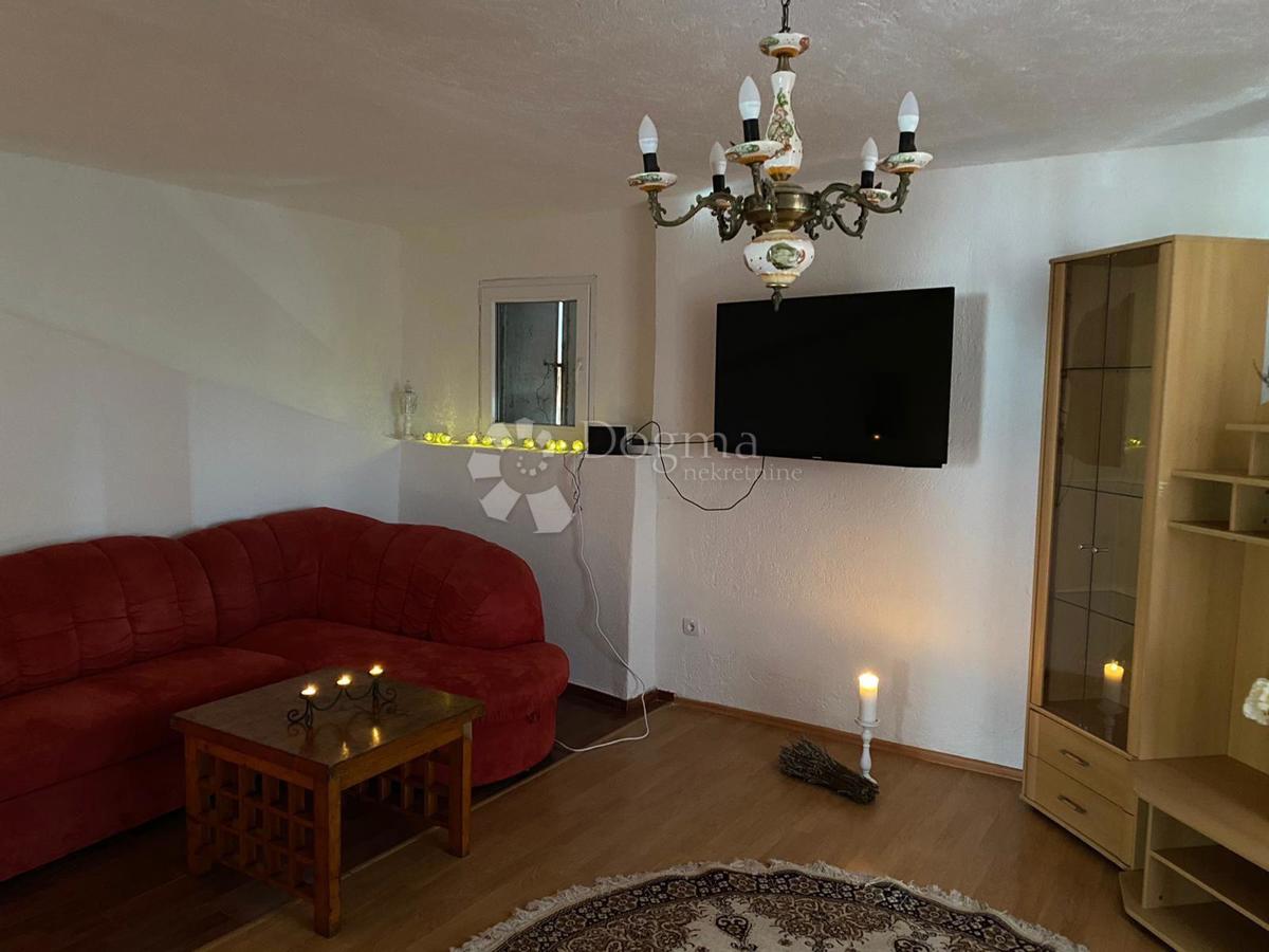Hiša Buzet, 600m2