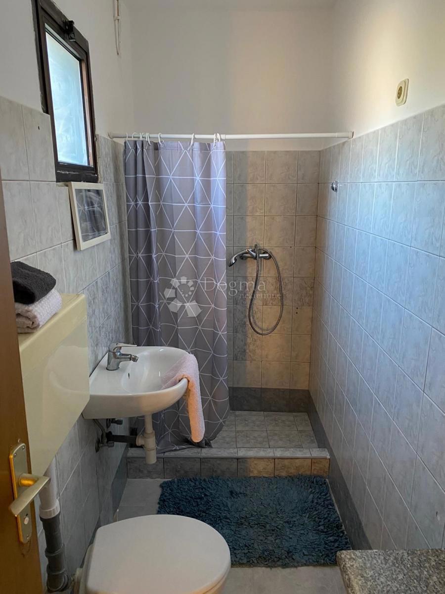 Hiša Buzet, 600m2