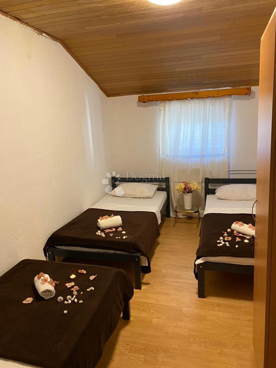Hiša Buzet, 600m2