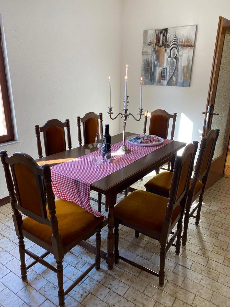 Hiša Buzet, 600m2