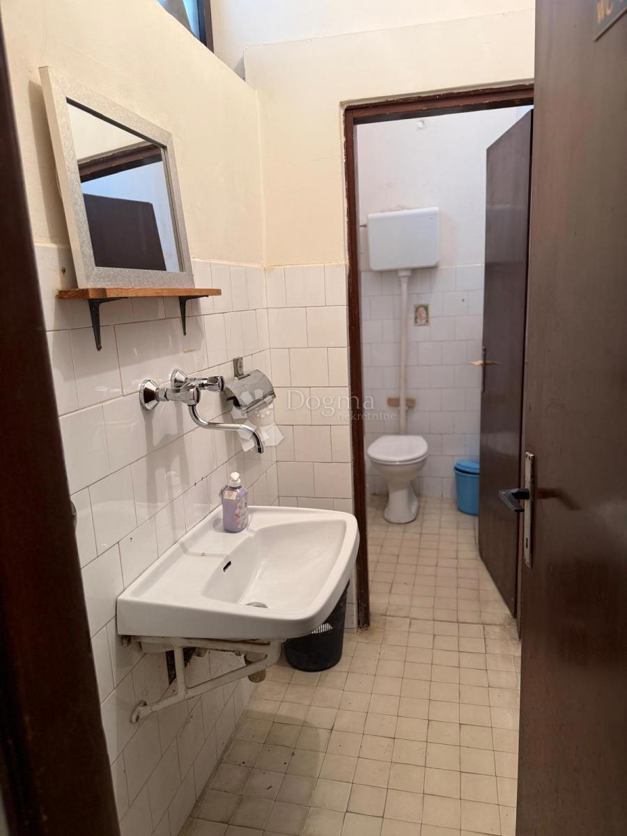 Poslovni prostor Hrašćina, 120,23m2