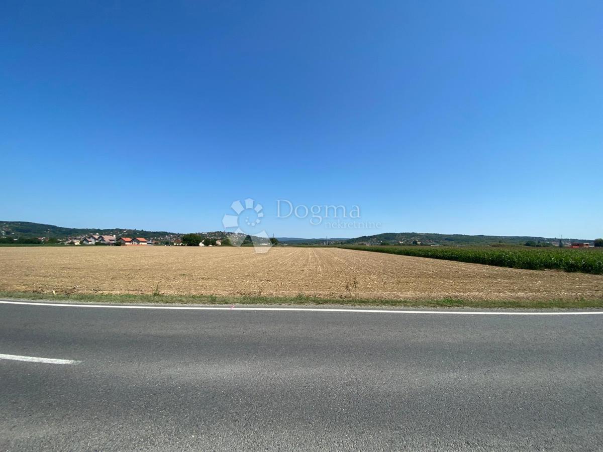 Zazidljivo zemljišče Livada, Slavonski Brod, 20.107m2