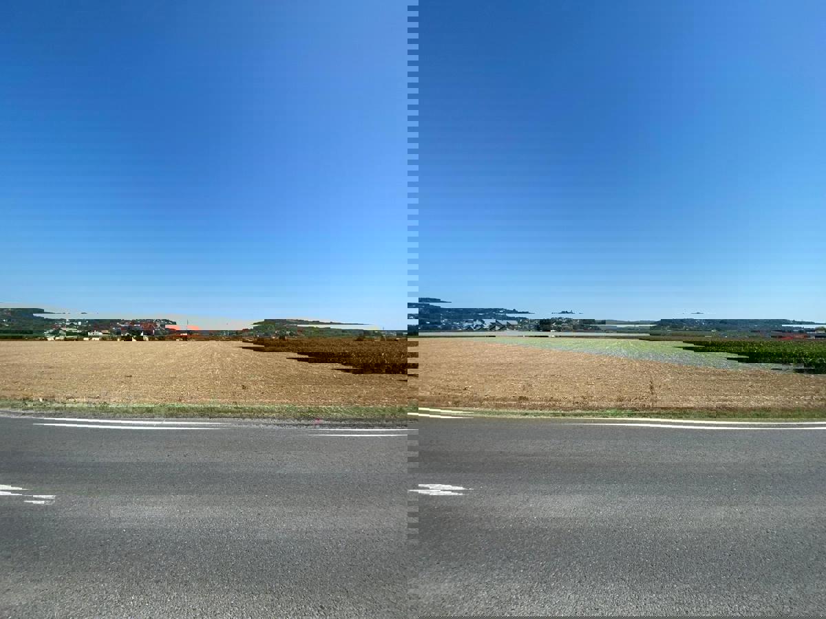 Zazidljivo zemljišče Livada, Slavonski Brod, 50.000m2