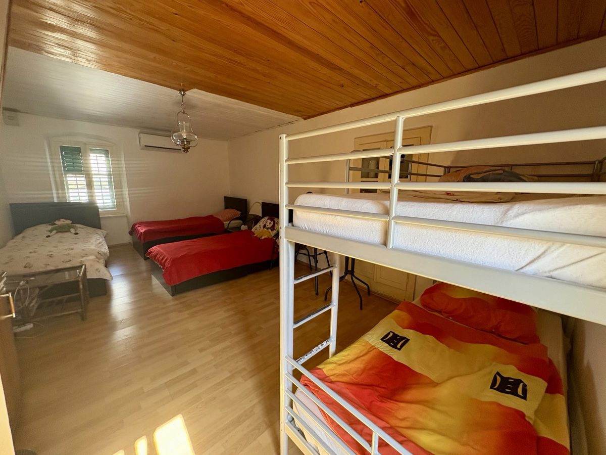 Hiša Draga Bašćanska, Baška, 150m2