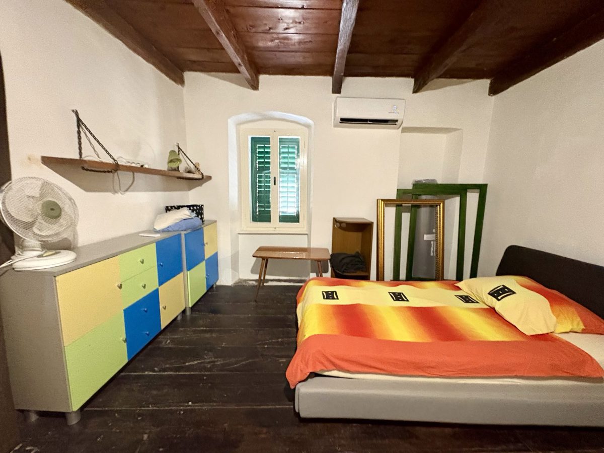 Hiša Draga Bašćanska, Baška, 150m2