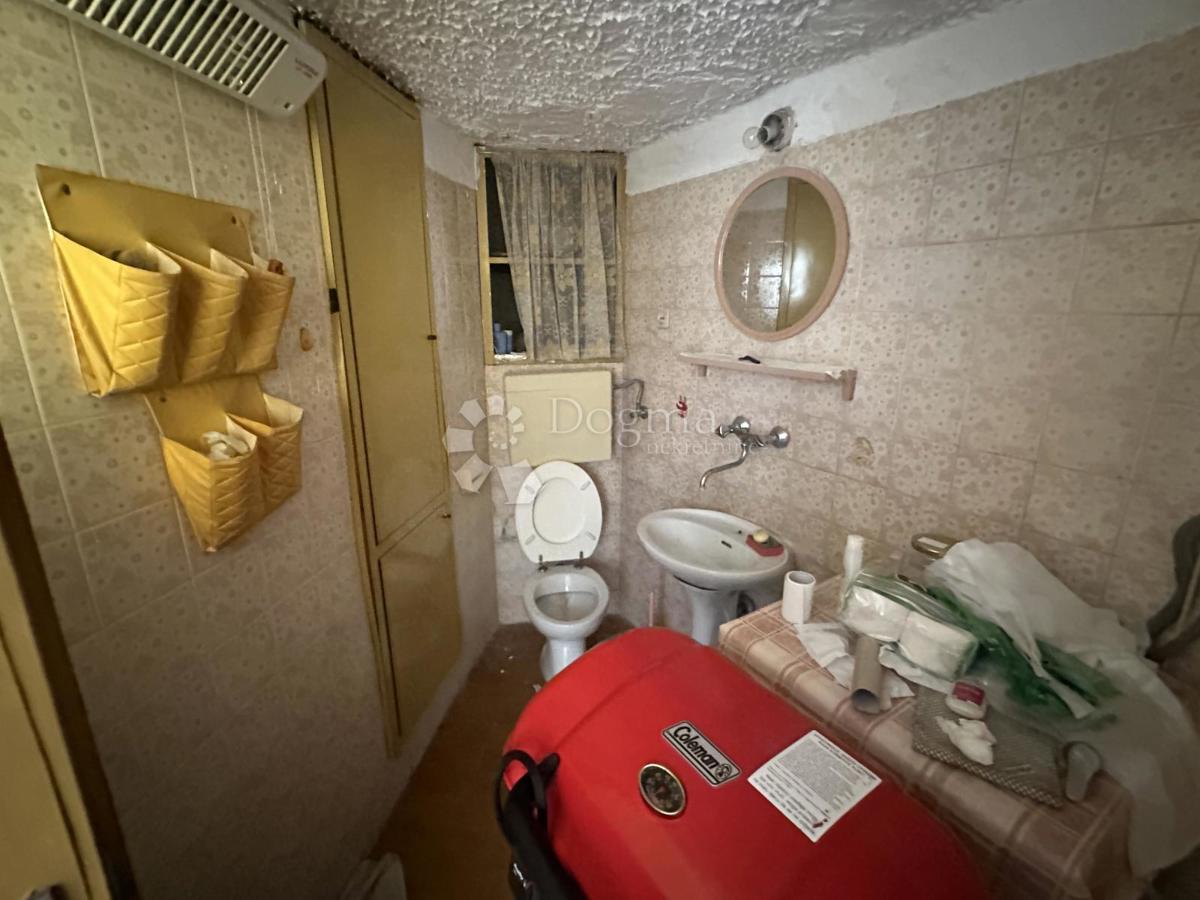 Hiša Varoš, Šibenik, 150m2